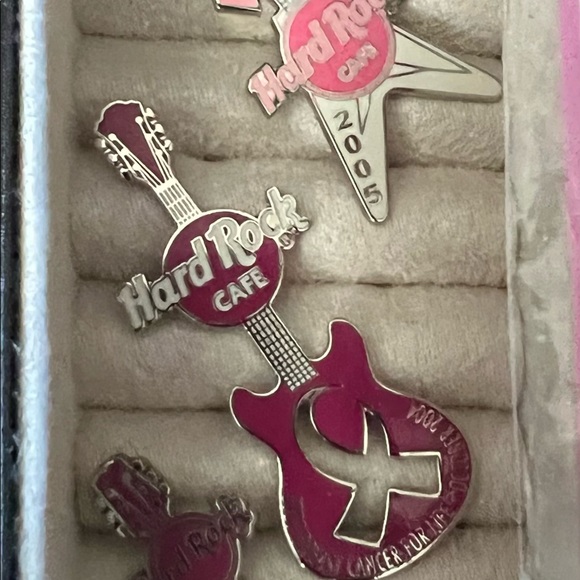 Hard Rock Cafe Guitars - Picture 3 of 5